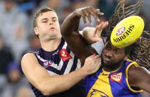 Fremantle Dockers coach Justin Longmuir praises Sean Darcy’s ‘aggressive’ performance in western derby win
