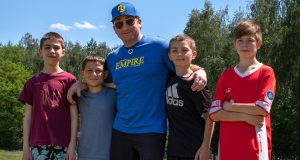 Brooklyn native leads effort to bring baseball to Ukraine war victims
