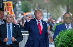 Trump is rushing to hire seasoned lawyers — but he keeps hearing ‘No’
