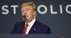 Judge plans to appoint special master in Trump records case