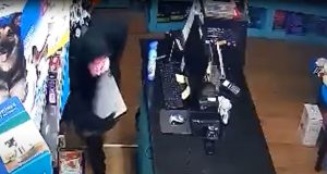 Watch: Thief Yanks Cash Registers From Philly Pet Store
