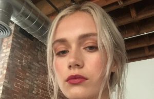 19 Berry Lipsticks That Are Perfect for Fall
