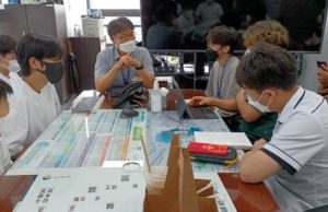 Korean Slums: The Shadows of Society, or the New Light for the Future?