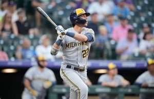 Yelich’s 499-foot HR longest in majors since 2019