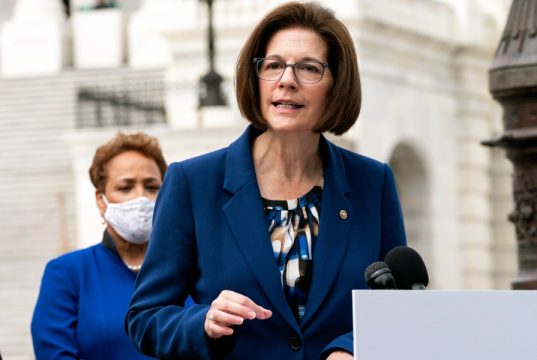 Both candidates courting veterans in Nevada Senate race