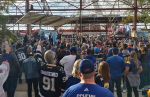 Fans pack Union Station, Enterprise Center to celebrate new Blues season