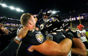 Tucker’s leg lifts Ravens to 19-17 victory over Bengals