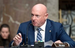 ‘It’s a mess’: Arizona Sen. Mark Kelly on border crisis