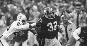 Steelers Hall of Fame running back Franco Harris dies at 72
