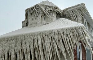 US deep freeze leaves more than 700,000 without power