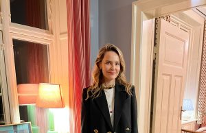 This Is the Scandi-Girl Way to Style Jeans for a Holiday Party
