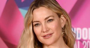 Kate Hudson Stuns in an Ab-Baring Crop Top and Sheer Sparkly Skirt