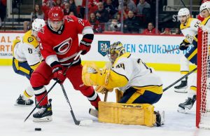 Saros stops record 64 shots as Predators beat Hurricanes