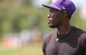 Vikings Sign 6 Players to Future Contracts