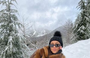 I’m Obsessed With TikTok’s “Cold Girl” Makeup Trend—Here’s What You Need